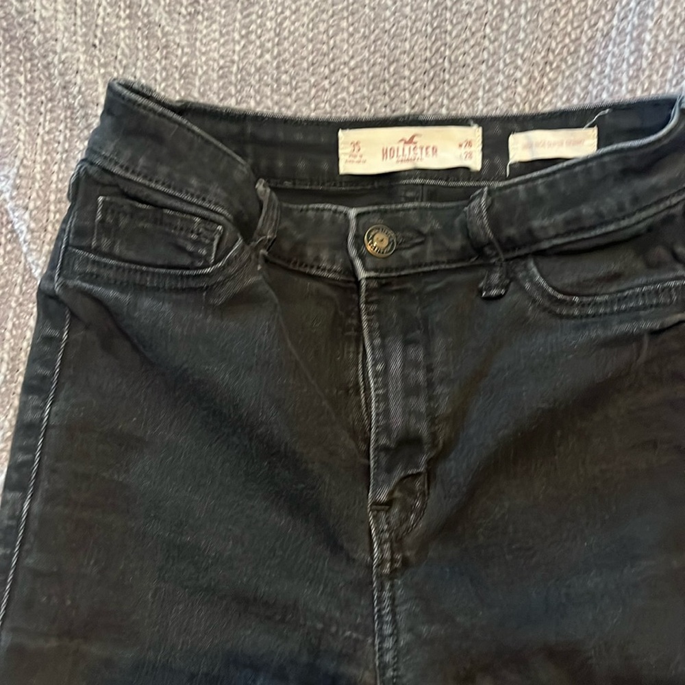 Soft Stretch

HIGH-RISE BLACK SUPER SKINNY JEANS